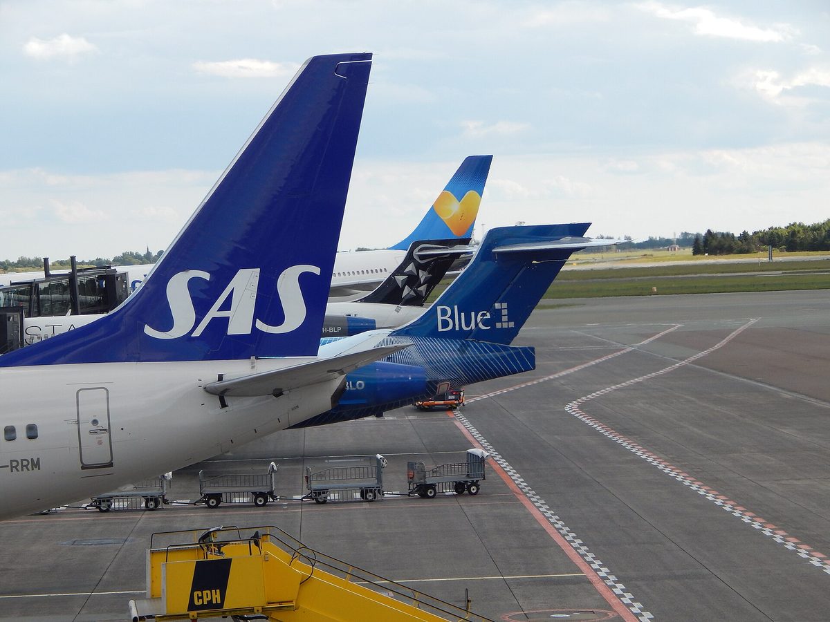Aircraft lined up at Copenhagen Airport
