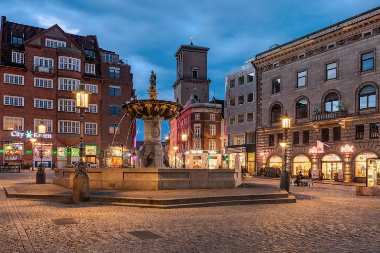 Caritas Fountain at night, Copenhagen