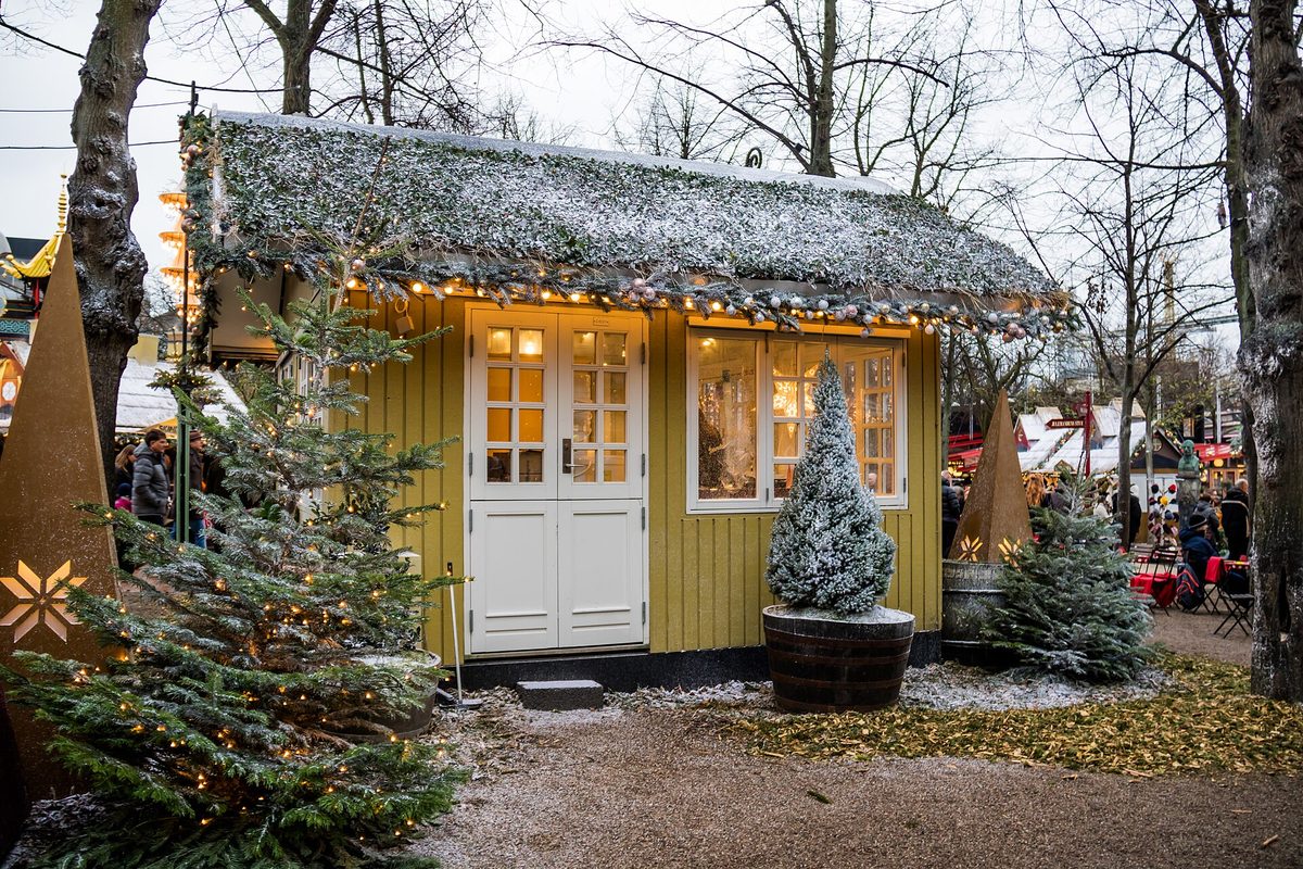 Christmas market hut in Tivoli Gardens